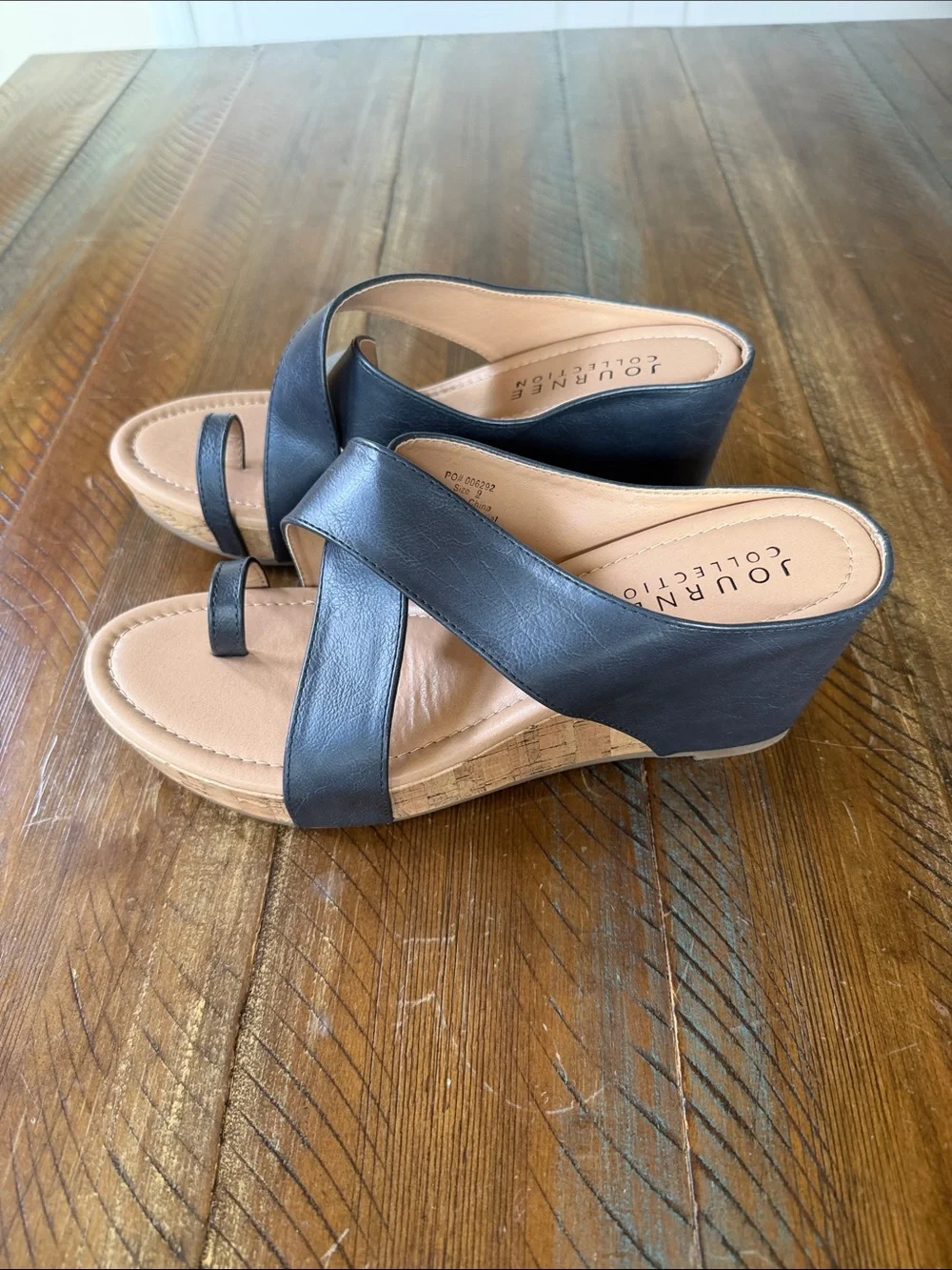 Women’s Journee Collection Shoe Cork Wedge Size 9 New